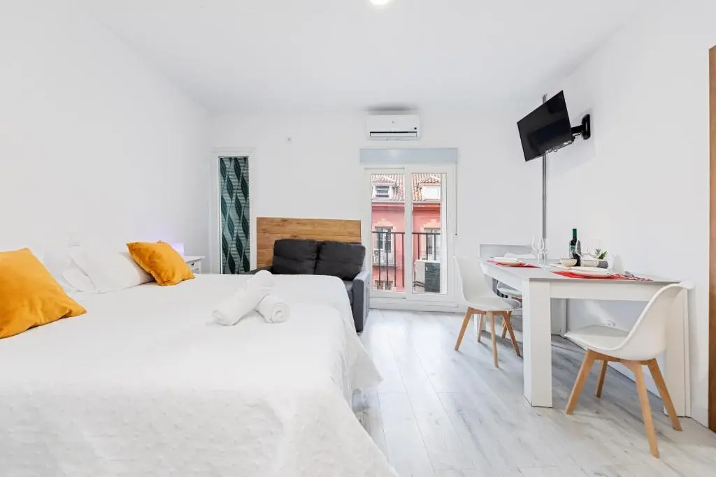 Apartamentos Jacinto Benavente